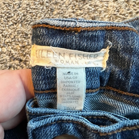 3 pairs of identical jeans. Eileen fisher 16w straight leg jeans. Listing for 3 - Picture 3 of 3